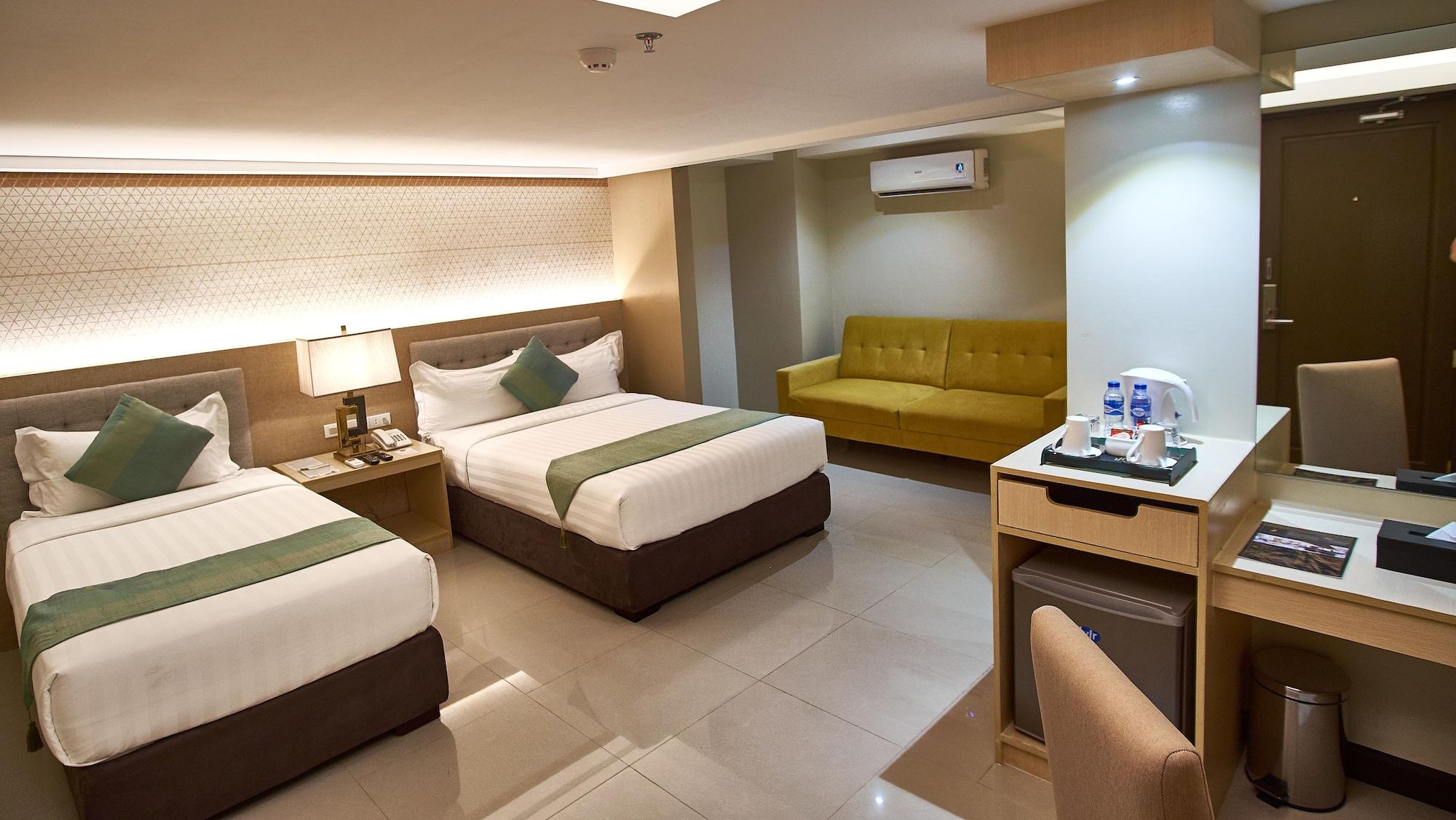 J7 Hotel Iloilo Zewnętrze zdjęcie