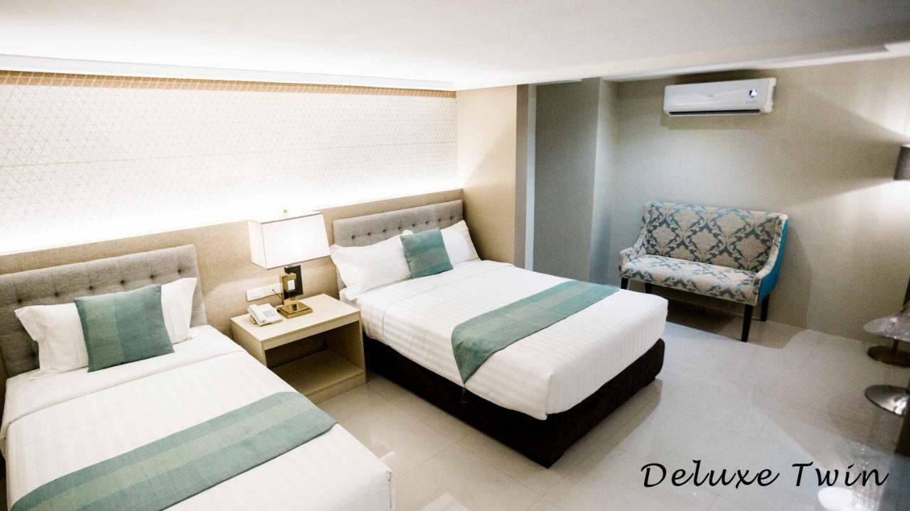 J7 Hotel Iloilo Zewnętrze zdjęcie